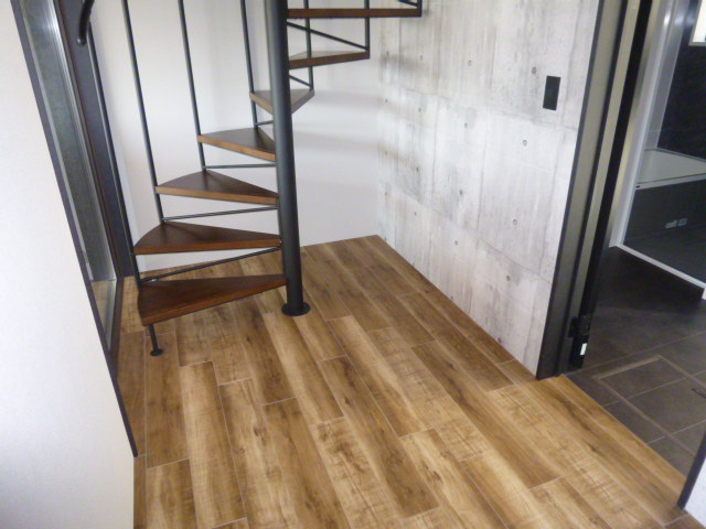 Ｒ－ＥＤＧＥの内装