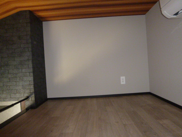 Ｒ－ＥＤＧＥの居間・リビング