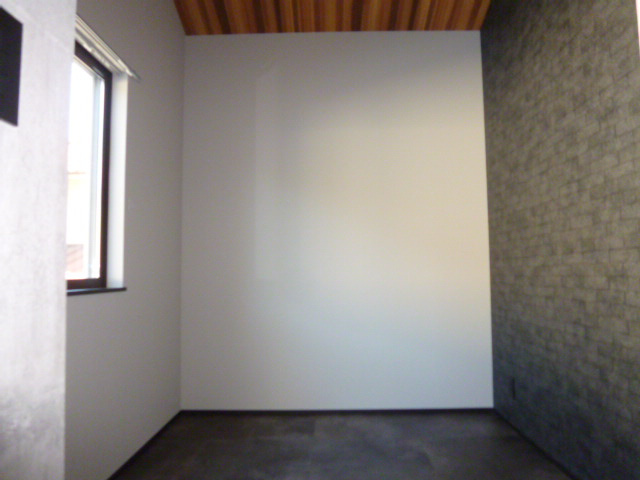 Ｒ－ＥＤＧＥの寝室