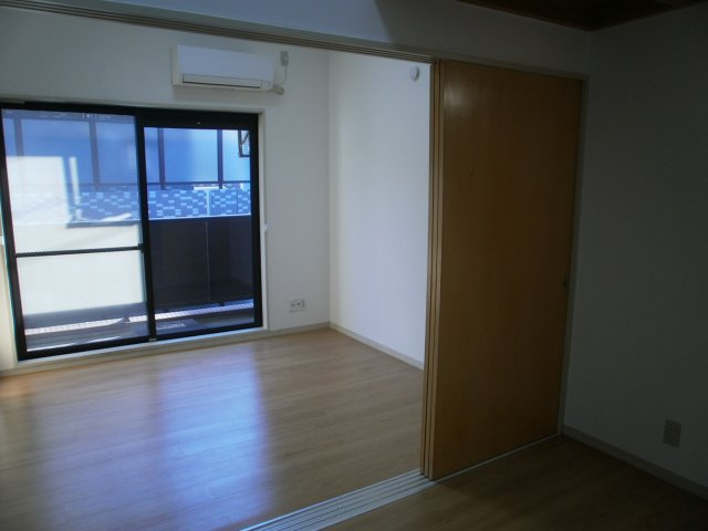 パークサイド平和島の洋室