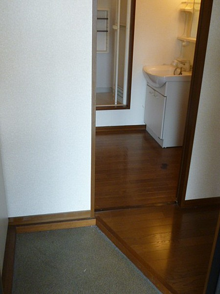 ディアスサカエ【キャッシュバック対象物件】の玄関|きれいな玄関です