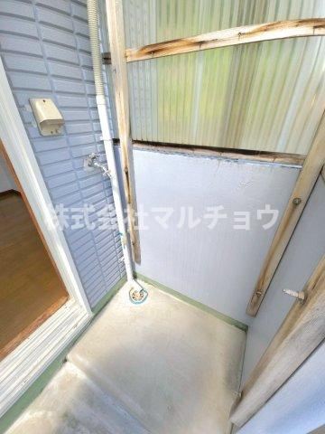 メゾン光葉台の設備|洗濯機置き場です