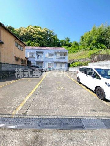 メゾン光葉台の駐車場|駐車スペースもあります