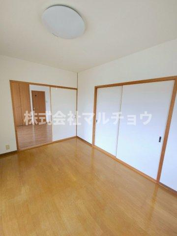 メゾン光葉台の洋室|ゆったりした洋室です