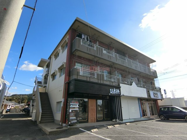 里村ビルの外観