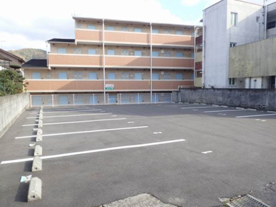 【駐車場】 | カーサグラン桑原・ | 敷地外Ｐ