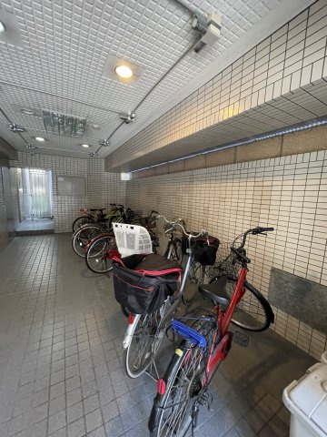 グラン・ピア南森町のその他共用部分|駐車場です