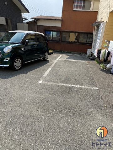 オオクマハイツの駐車場|駐車場完備です