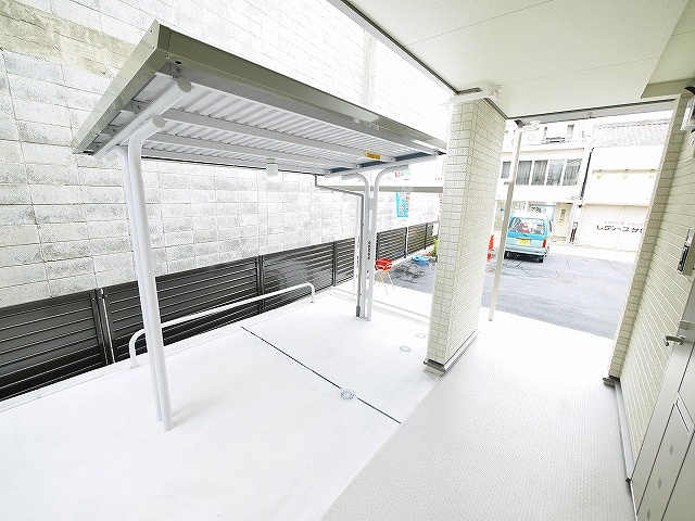 クイーンズパレス　さくらいのその他共用部分|自転車置き場