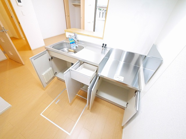 クイーンズパレス　さくらいのキッチン|使いやすいキッチンです