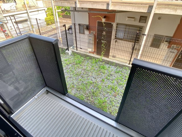 ハイツマロニエ北山の庭