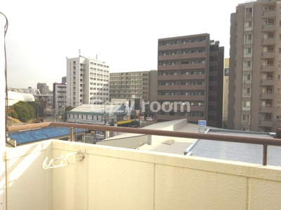 【展望】 | ルンルン江坂 | 東向きバルコニーからの眺め