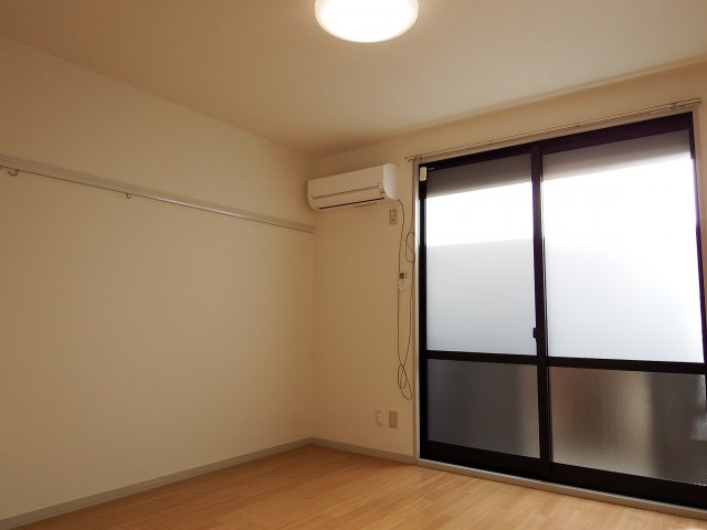 ハイツマロニエ北山の洋室