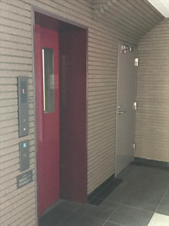 【その他共用部分】 | エレベーター付き！荷物の多い日や疲れた日でも、4階までラクラク上がれます☆