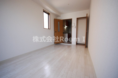 【居間・リビング】 | ドエル天満橋 | ゆったりとしたリビングです