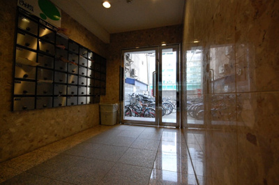 【ロビー】 | ドエル天満橋 | 清潔なロビーです