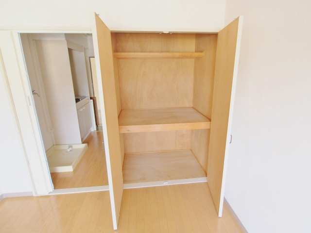 第21船越ビルの収納