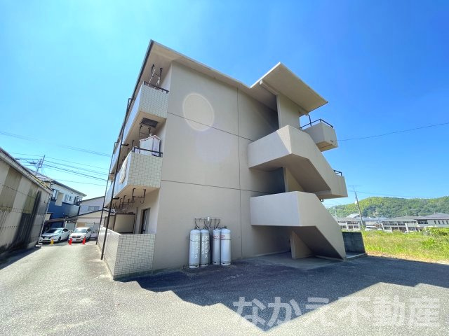 【外観】 | 落ち着いた雰囲気の外観です