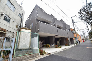 【前面道路含む現地写真】 | 現地見学や資料請求などお気軽にお問合せ下さい。
周辺環境とあわせて現地もご案内致します。