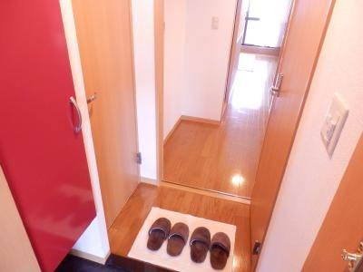 UniE’terna京都壬生（ユニエターナ京都壬生）の内装|玄関から～