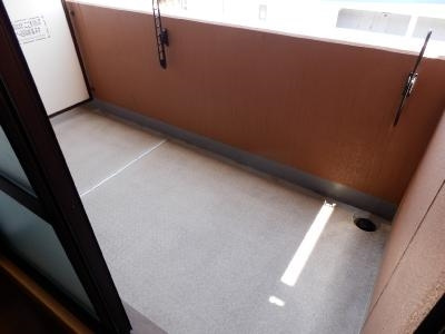 UniE’terna京都壬生（ユニエターナ京都壬生）のバルコニー