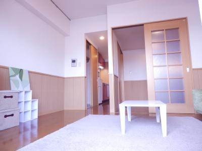 UniE’terna京都壬生（ユニエターナ京都壬生）の居間・リビング|リビング