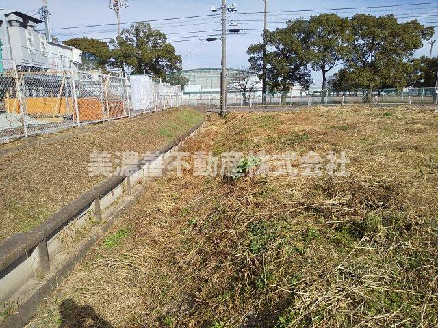 ５６１１７　安八郡輪之内町下大榑新田土地の外観