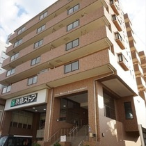ライオンズマンション鶴見本町通り(鶴見区本町通4丁目）の外観|外観です　ライオンズマンション鶴見本町通り　3LDK　東南向き　陽当り・眺望良好　ペット飼育可能　1991年1月築　アルコーブ・二面バルコニー　京浜東北線「鶴見」駅徒歩15分　新規リノベーション物件