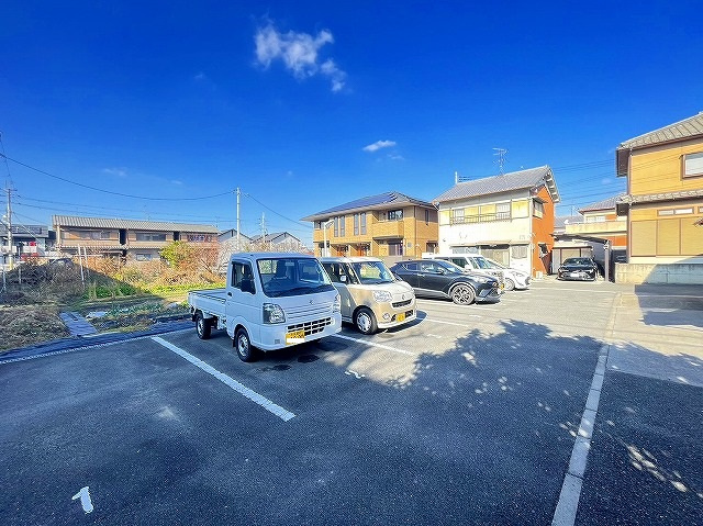 サンハイム大安寺の駐車場|駐車場があります