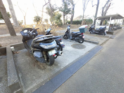 【その他共用部分】 | 港南台めじろ団地46号棟 | バイク置場です。