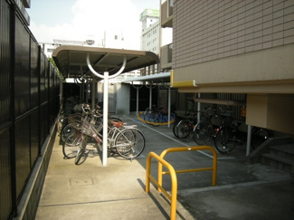 【駐車場】