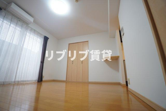 レジデンス寒川の居間・リビング