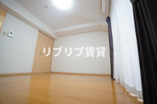 レジデンス寒川の居間・リビング