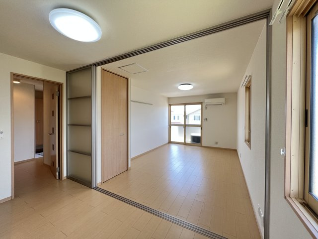 セジュール荒井の居間・リビング