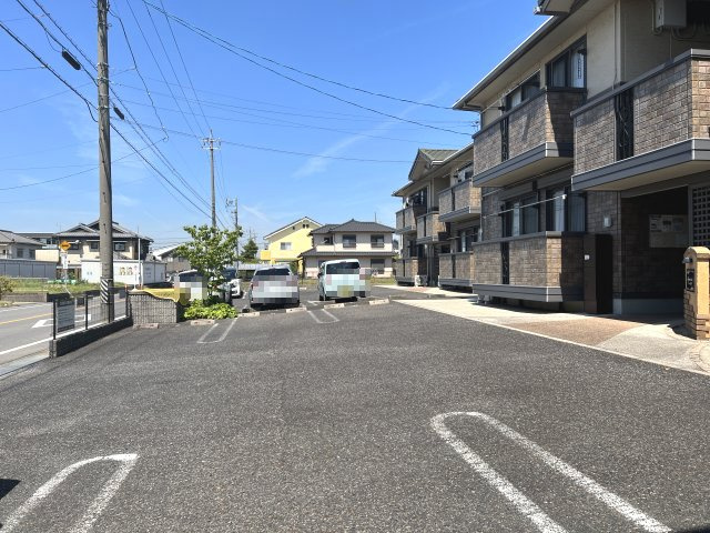 セジュール荒井の駐車場