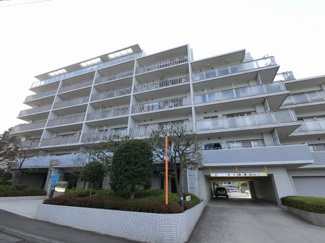 【外観】 | 総戸数１１８戸、平成１０年２月築、管理人は日勤勤務につき管理体制良好です♪