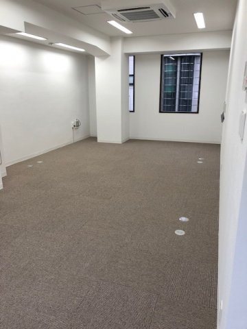 リバーストーンビルの内装