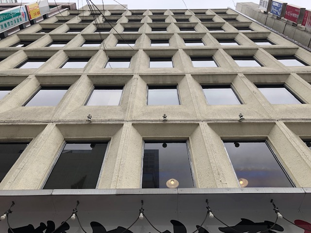 リバーストーンビルの外観