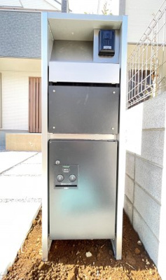 【エントランス】 | 小平市上水新町 | 便利な宅配ボックス