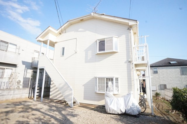 船橋市前原東２丁目のアパート