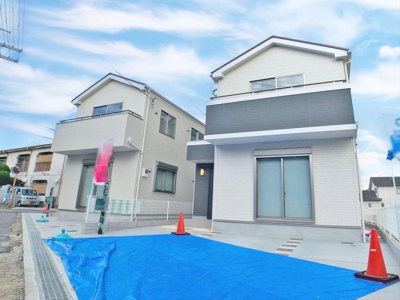 【外観】 | 豊中市宝山町　新築一戸建 | 【現地写真】 シンプルで落ち着きのある建物は住むかたの個性でオリジナルなものになっていきます♪