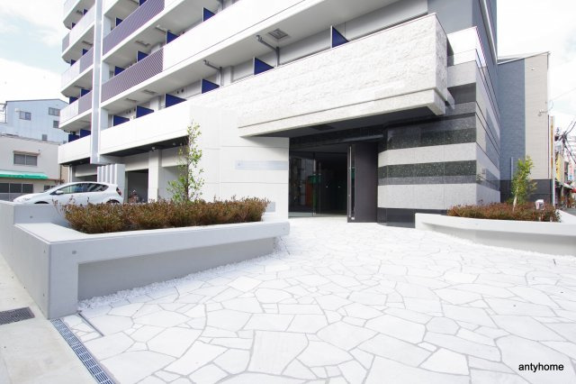 S-RESIDENCE大阪九条North　仲介手数料無料のエントランス