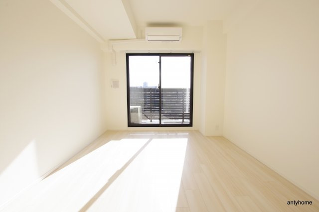S-RESIDENCE大阪九条North　仲介手数料無料の居間・リビング