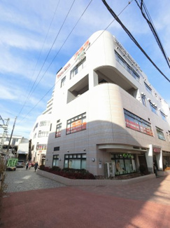 【外観】 | 総戸数７４戸、平成５年４月築、管理人は日勤勤務につき管理体制良好です♪