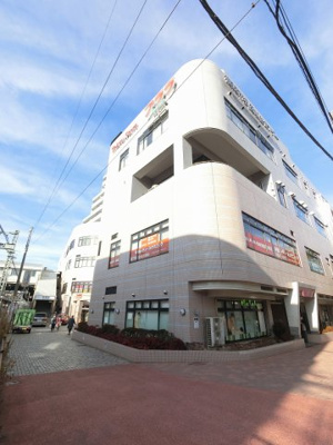 【外観】 | プララ杉田 | 総戸数７４戸、平成５年４月築、管理人は日勤勤務につき管理体制良好です♪