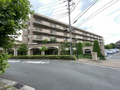 【外観】 | プラザクレスト横浜上永谷 | 総戸数１４４戸、平成９年１０月築、管理人は日勤勤務につき管理体制良好です♪