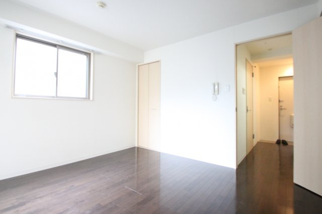 ペントハウス長瀬( 近畿大学 一人暮らし )の居間・リビング