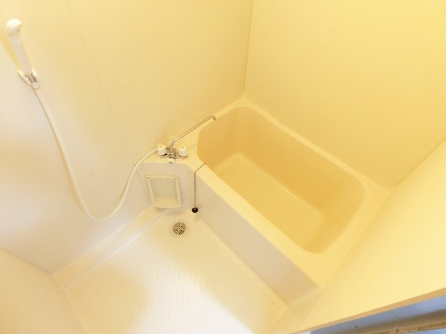 メゾンベルエールの浴室