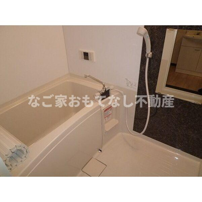 【浴室】 | ファミーユ(Famille)