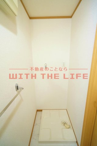 ポムダムール【キャッシュバック対象物件】の洗面所|ゆったりとスペースのある洗面所